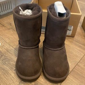 UGG classic Kids boots